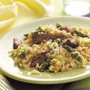 Arroz Frito Con Huevo Y Carne De Res