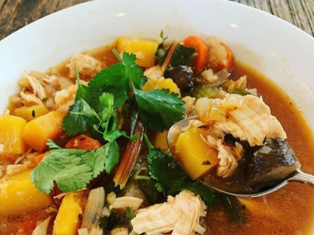 Sopa De Pollo Y Verduras